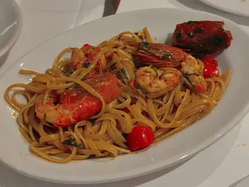red  prawn  linguine