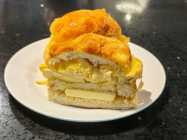 完全沒有以前好吃,菠蘿油縮水