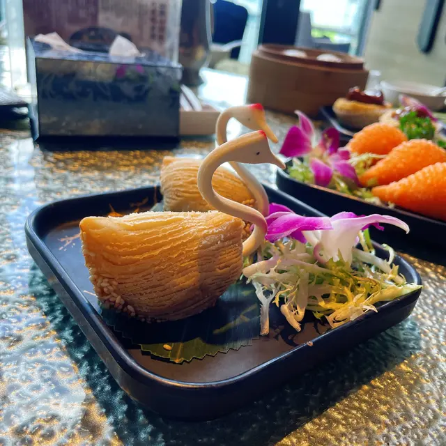 安格斯和牛天鵝酥