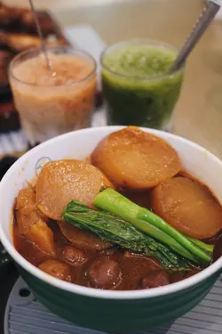 港式咖喱五寶麵
