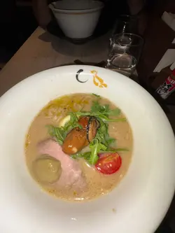 蠔湯拉麵