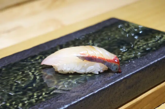 深海池魚