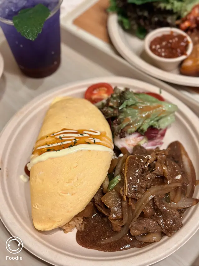 烤牛肉蛋包飯
