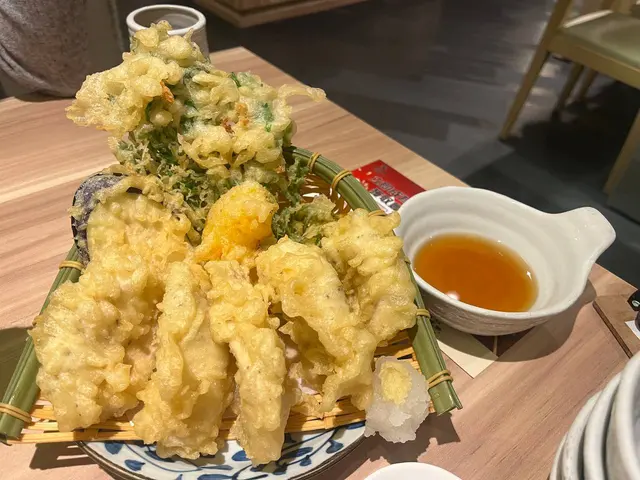 日本產雞肉 & 野菜天婦羅盛合