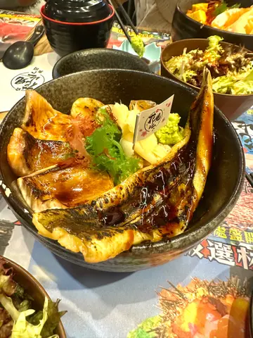 火炙海鲜丼饭定食