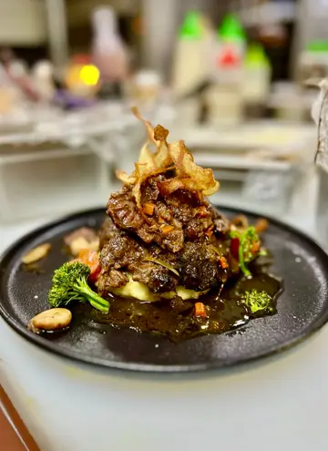 Slow  cooked  beef  cheek