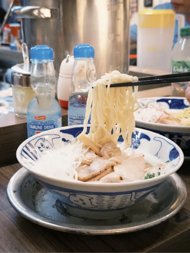 瑪瑙瑙鳥白湯麵