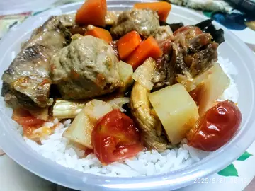 番茄薯仔牛腩牛丸汤饭(外卖)