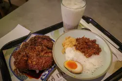 蜜汁滷排骨滷肉飯便當