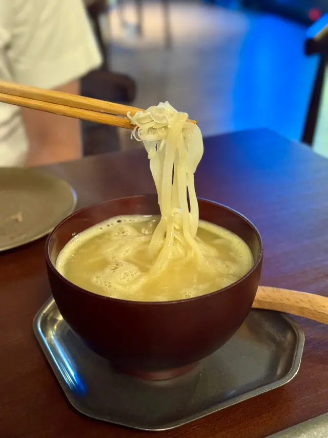 特濃花膠雞白湯烏冬