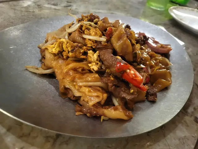 黑胡椒和牛炒糯米河