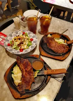#FoodieLife #DiningExperience 