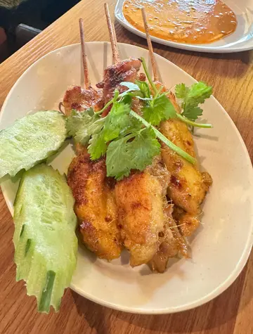 串燒（豬雞各兩吋）