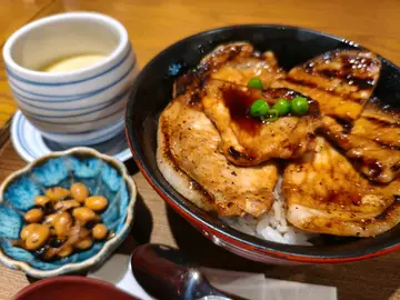 十胜豚丼（特盛）