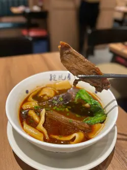 招牌红烧腱心牛肉面