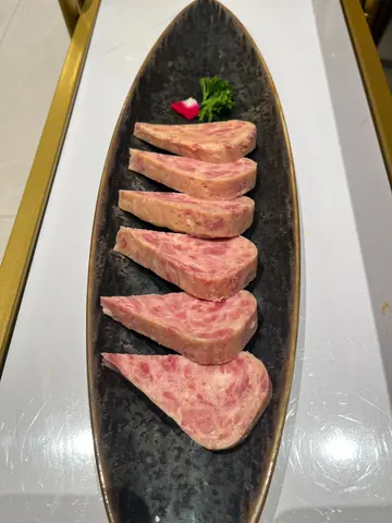 肉多多午餐肉