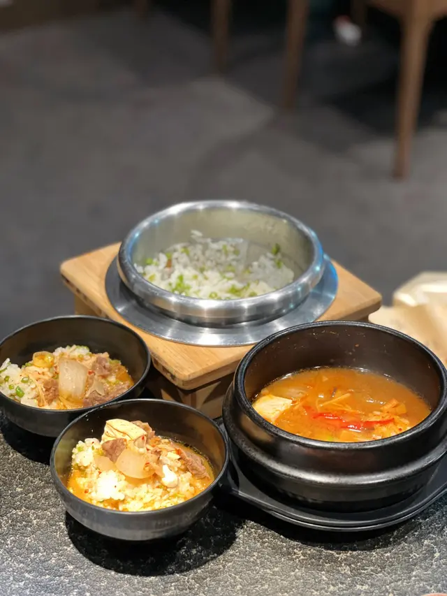 水芹牛油釜饭 