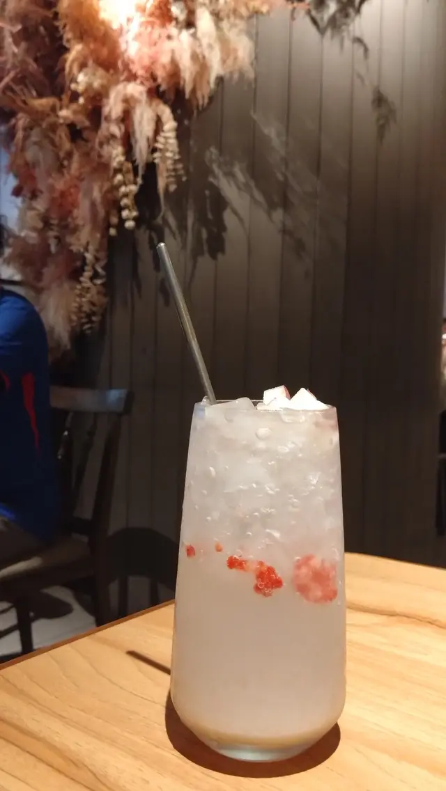 白桃甜蜜梳打