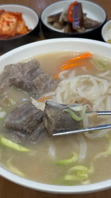 牛尾刀削面