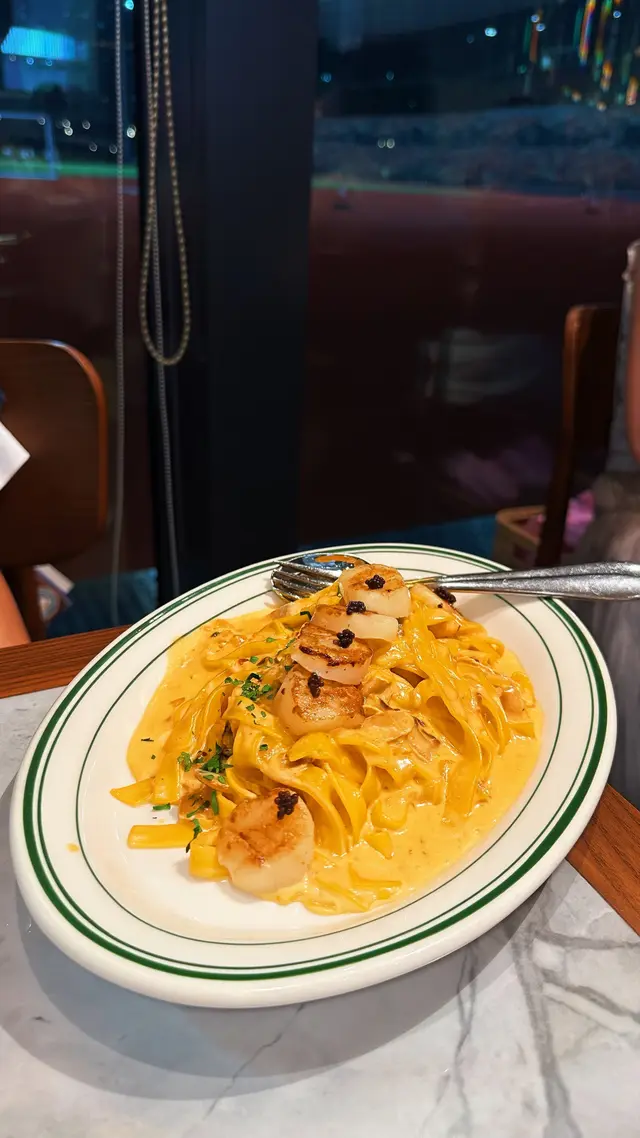 海膽忌廉帶子手工闊麵