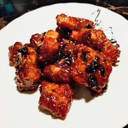🐑滋味榄角骨，榄角味好香，排骨部位来货好靓，肋骨位，有肥有瘦，肉质好靓，就算瘦嘅地方系松化冇痴牙