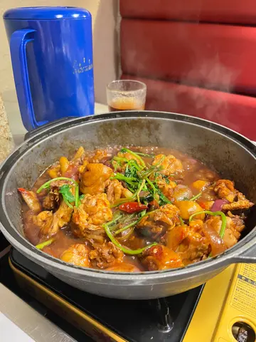 大麻辣鸡煲(全只鸡)