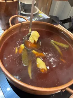 剥皮辣椒鸡锅