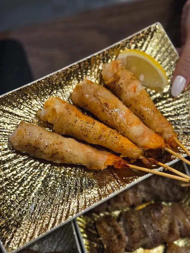自家製雞皮蝦