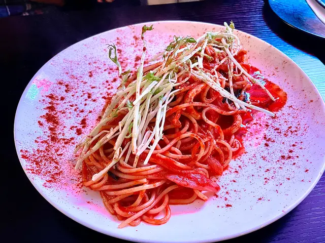 蒜香辣羅勒蜆肉蕃茄意粉