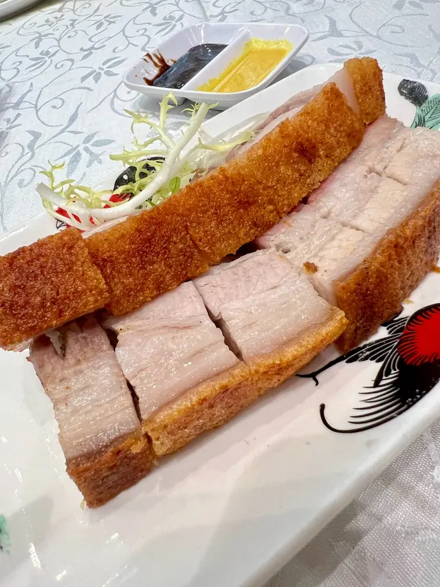 招牌脆皮燒腩