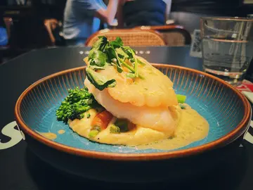 Grilled  cod  with  veggies  
