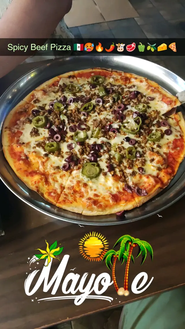 Spicy Beef Pizza 🇲🇽🥵🔥🌶️🐮🥩🫑🫒🧀🍕