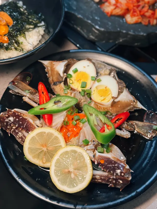 海膽醬油蟹配海膽飯