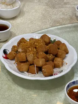 经典的小炒,豆腐嫩而不散,皮薄香口!