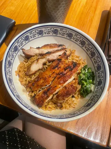 雞扒蔥油撈丁