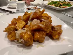 蜜梅柚子香荔京燒骨 