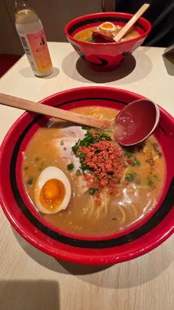 䐁骨虾汤拉面