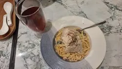 依个菜真系好惊喜，冇谂过腐乳 pasta 都可以咁好食！肉质好冧，好入味，值得一试！

by the way, 送一杯 homemade 调制o既茶，都唔错