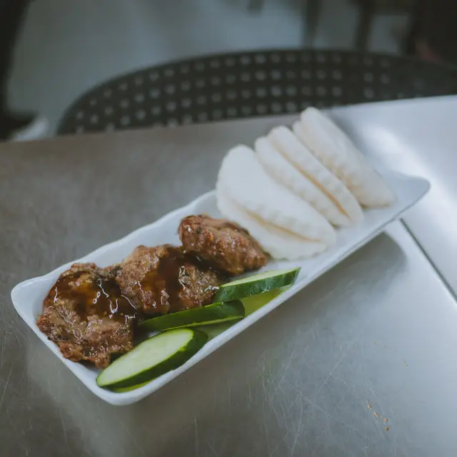 黑椒汁牛肉蝴蝶餅