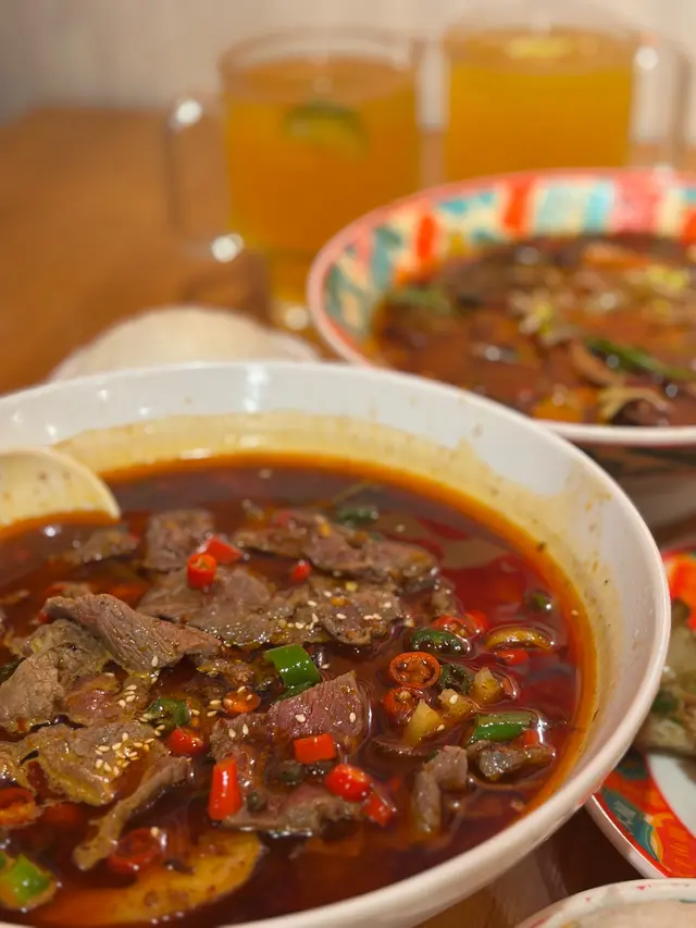 雪花牛肉麻辣燙