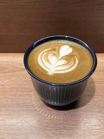 Hojicha  latte  with  oat  milk