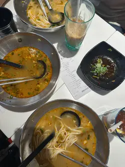 滷水豬大腸米線