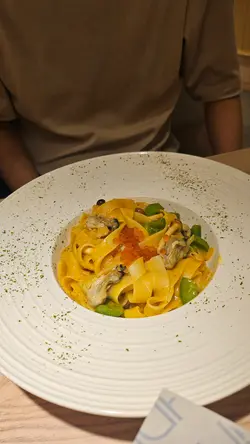 海膽醬牡蠣三文魚籽闊條麵