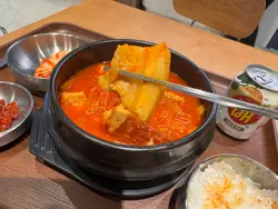 泡菜猪肉汤饭