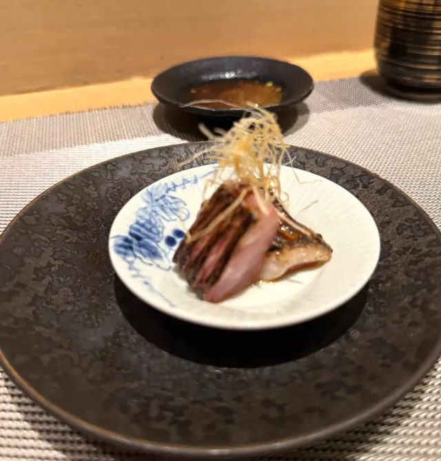 火炙時令魚: 選用 鯥魚