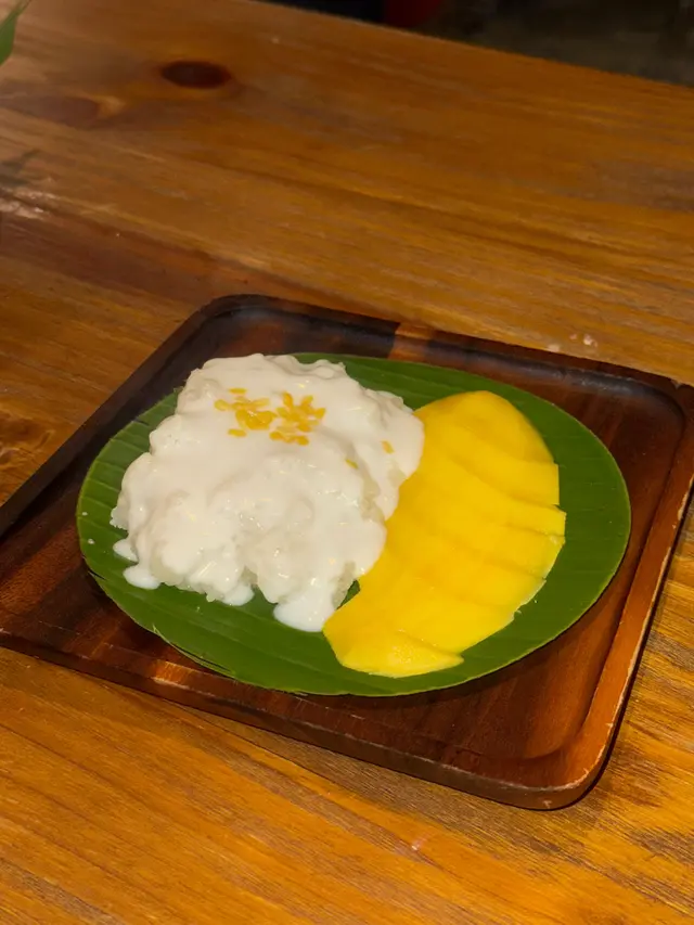 芒果椰汁糯米飯