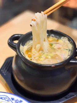 金汤酸菜米线