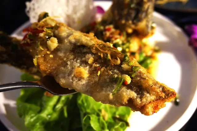清邁香酥酸辣魚