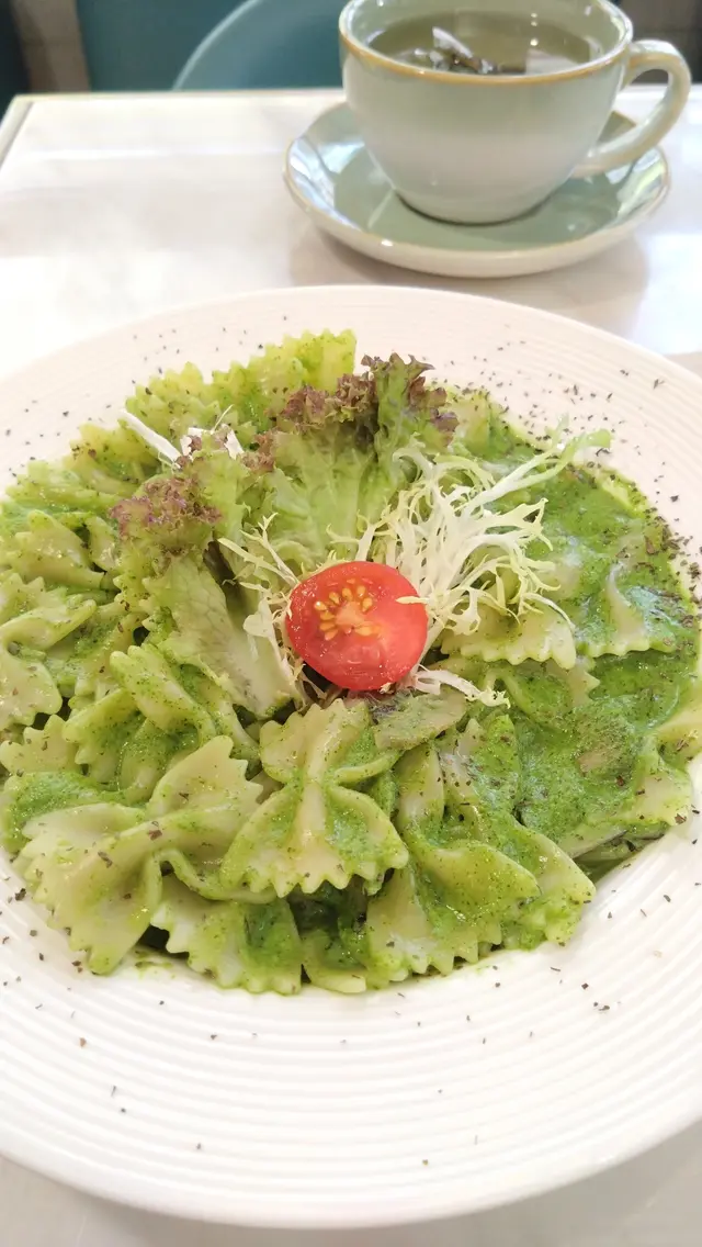 芫茜忌廉汁雜菇蝴蝶粉