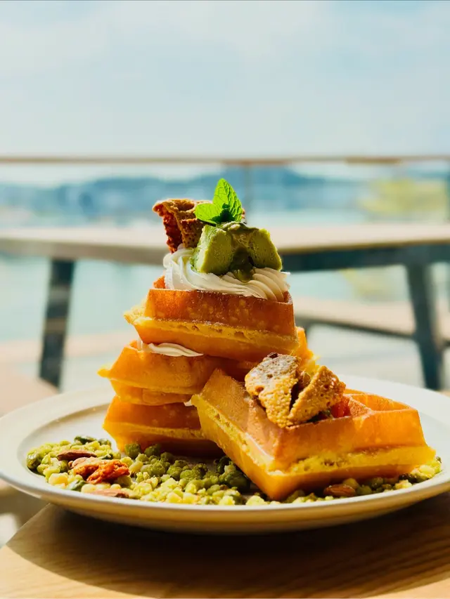 開唔開心試咗先知嘅開心果蜜糖窩夫